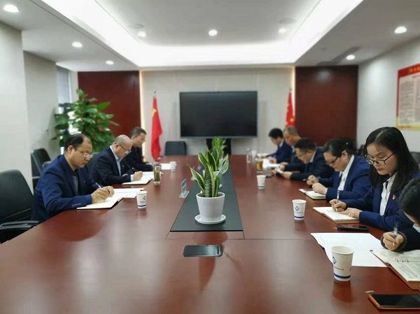 王晟督導徽鹽地產(chǎn)集團機關(guān)第一黨支部組織生活會